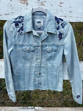 Retro Style Light Blue Embroidered Denim Jean Jacket